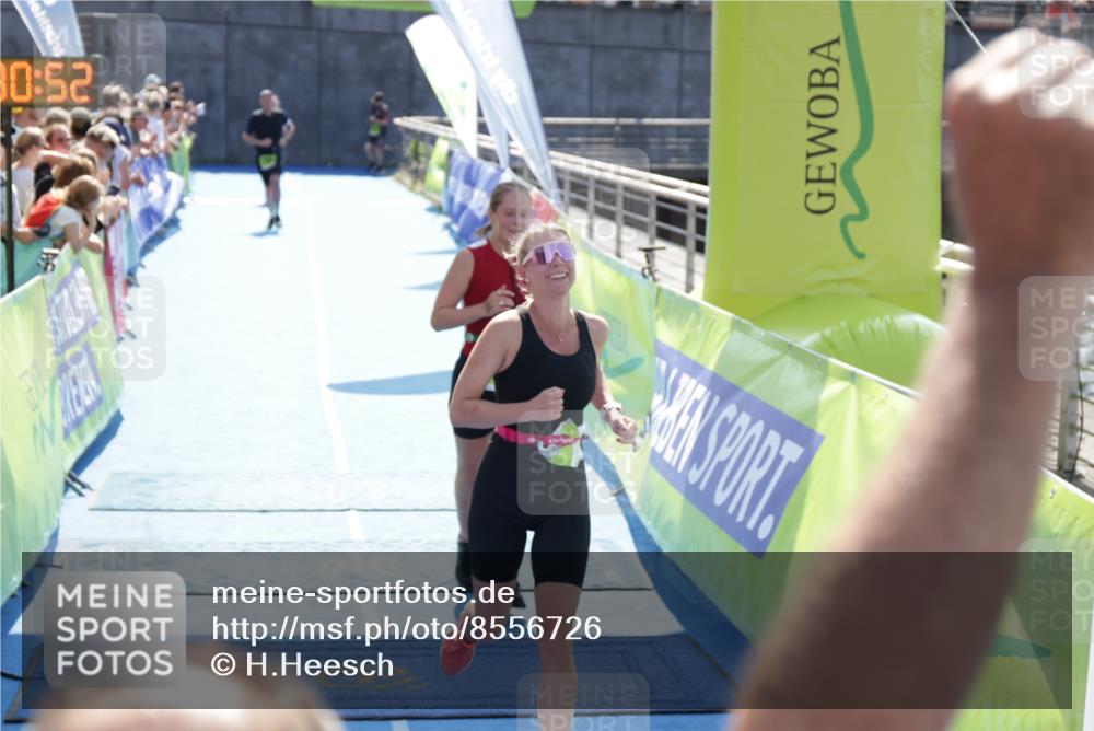 10.08.2025 - GEWOBA Citytriathlon Bremen H.Heesch http://msf.ph/oto/8556726 10.08.2025 15:30:56 Ziel 35, 110, 351, 365, 483 meine-sportfotos.de