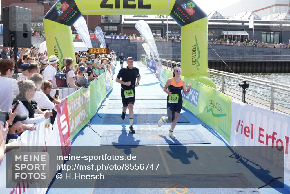 10.08.2025 - GEWOBA Citytriathlon Bremen H.Heesch http://msf.ph/oto/8556747 10.08.2025 15:31:05 Ziel 180, 350 meine-sportfotos.de