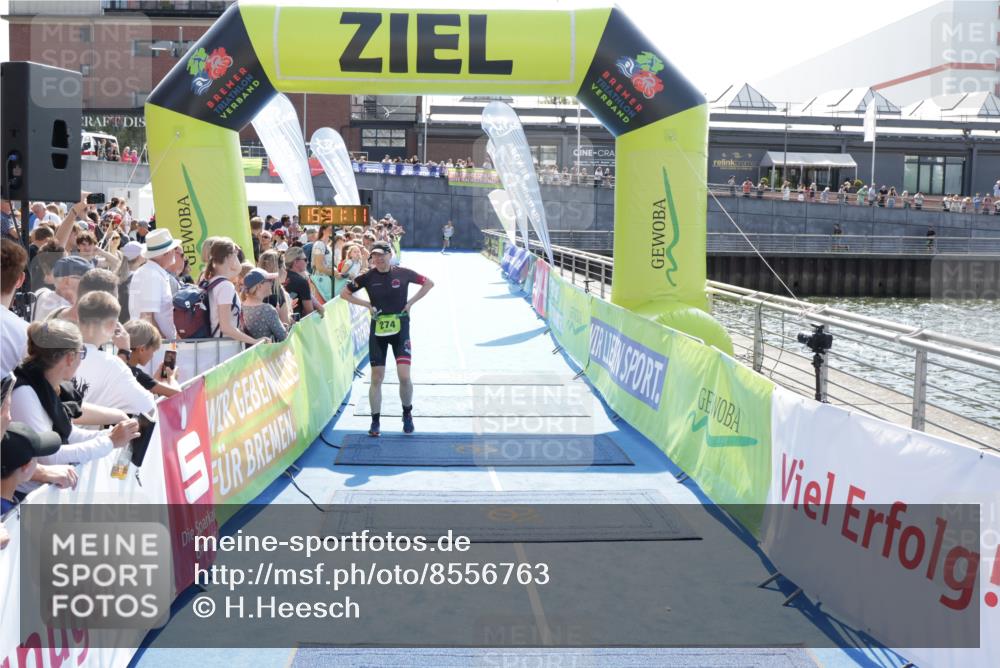 10.08.2025 - GEWOBA Citytriathlon Bremen H.Heesch http://msf.ph/oto/8556763 10.08.2025 15:31:15 Ziel 274 meine-sportfotos.de