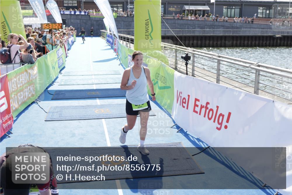 10.08.2025 - GEWOBA Citytriathlon Bremen H.Heesch http://msf.ph/oto/8556775 10.08.2025 15:31:26 Ziel 376 meine-sportfotos.de