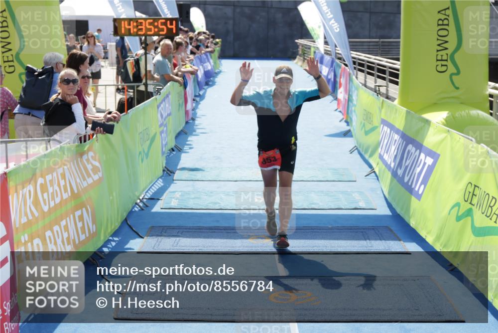 10.08.2025 - GEWOBA Citytriathlon Bremen H.Heesch http://msf.ph/oto/8556784 10.08.2025 14:35:57 Ziel 853 meine-sportfotos.de