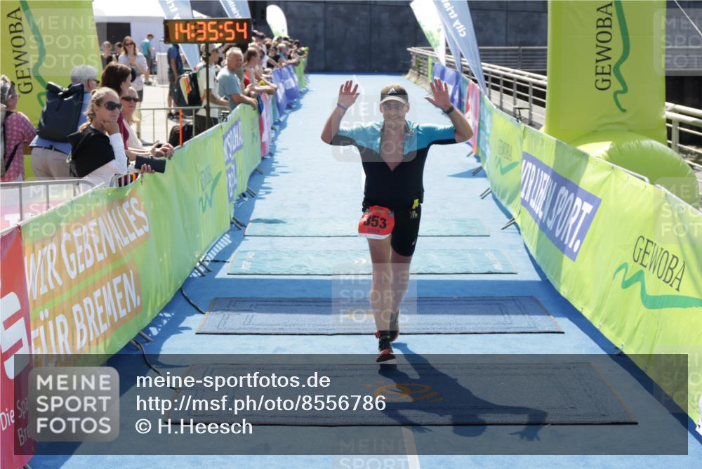 10.08.2025 - GEWOBA Citytriathlon Bremen H.Heesch http://msf.ph/oto/8556786 10.08.2025 14:35:57 Ziel 853 meine-sportfotos.de