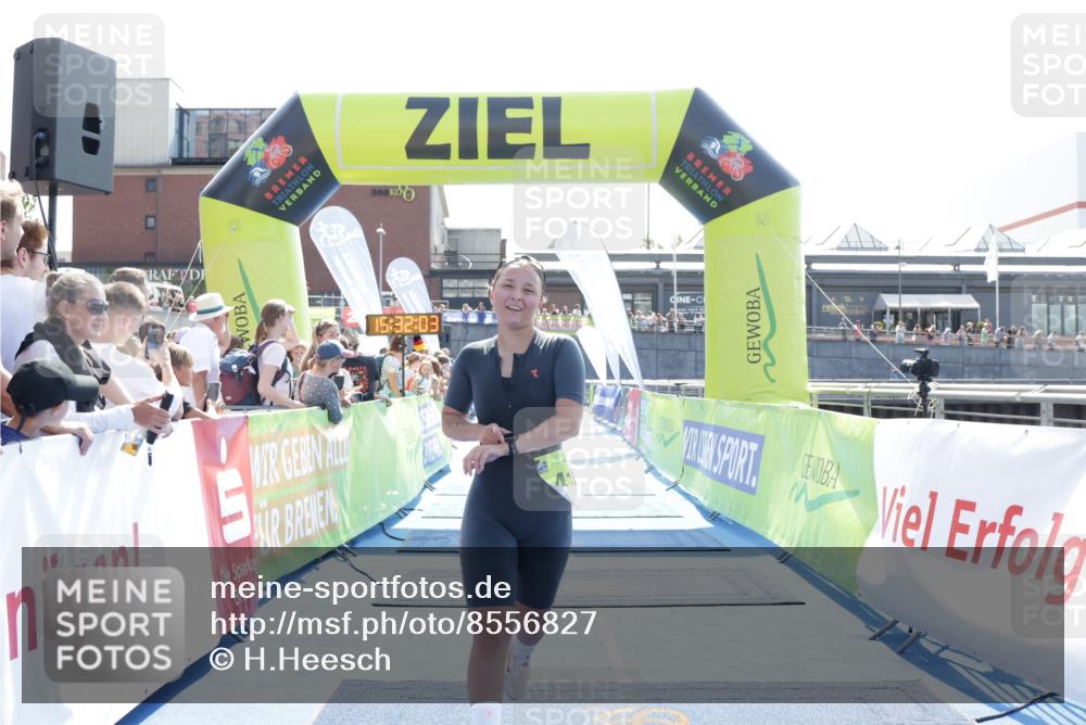 10.08.2025 - GEWOBA Citytriathlon Bremen H.Heesch http://msf.ph/oto/8556827 10.08.2025 15:32:07 Ziel 411, 461 meine-sportfotos.de