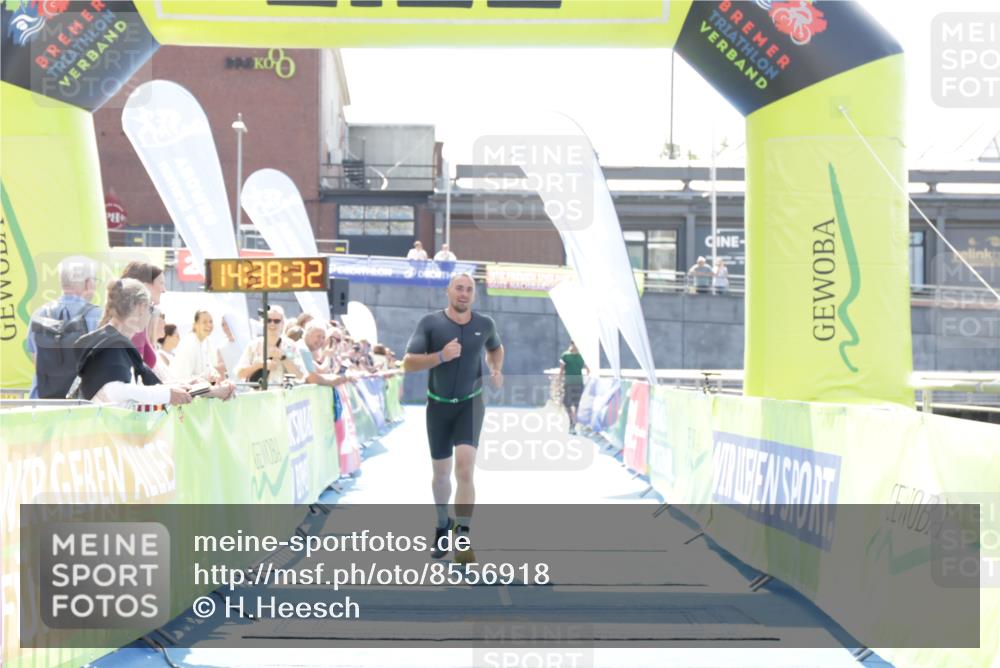 10.08.2025 - GEWOBA Citytriathlon Bremen H.Heesch http://msf.ph/oto/8556918 10.08.2025 14:38:36 Ziel 726, 843 meine-sportfotos.de