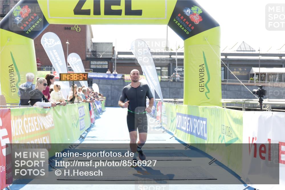 10.08.2025 - GEWOBA Citytriathlon Bremen H.Heesch http://msf.ph/oto/8556927 10.08.2025 14:38:38 Ziel 726 meine-sportfotos.de