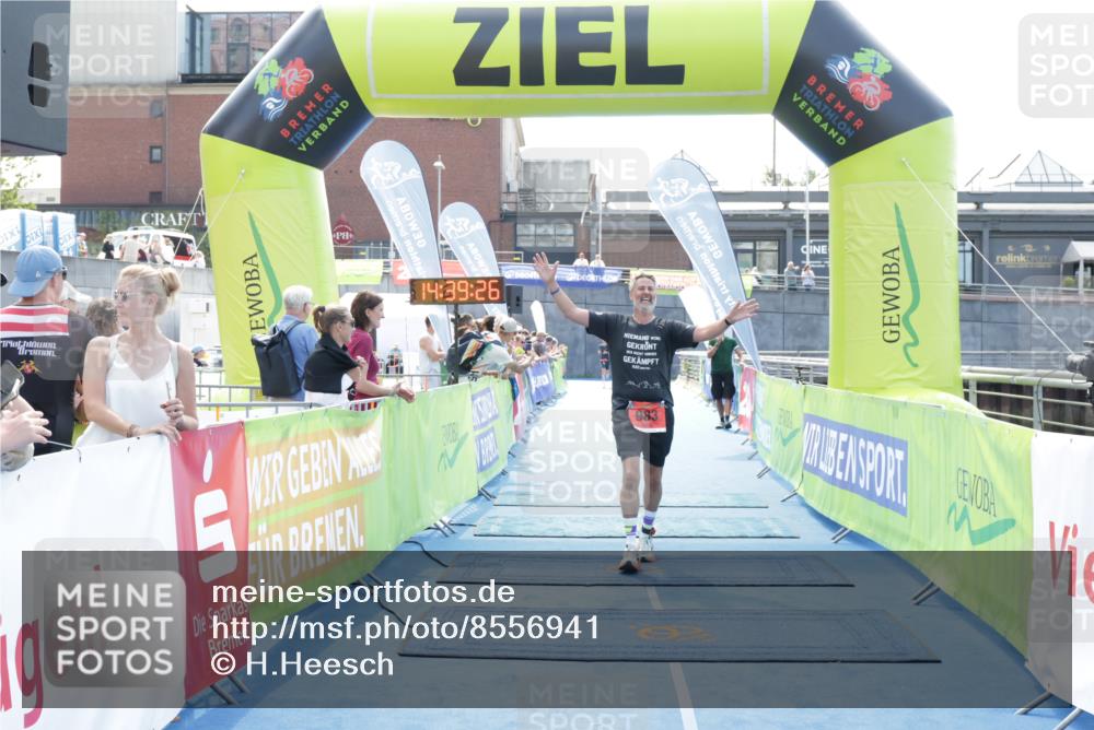 10.08.2025 - GEWOBA Citytriathlon Bremen H.Heesch http://msf.ph/oto/8556941 10.08.2025 14:39:30 Ziel 983 meine-sportfotos.de