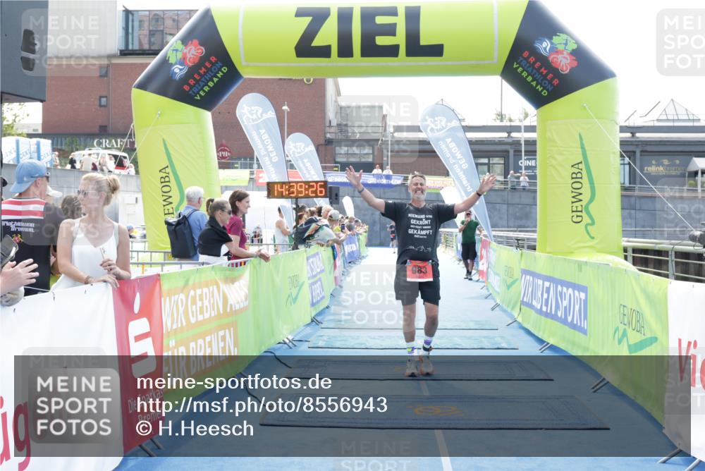 10.08.2025 - GEWOBA Citytriathlon Bremen H.Heesch http://msf.ph/oto/8556943 10.08.2025 14:39:30 Ziel 983 meine-sportfotos.de