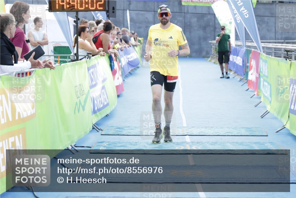 10.08.2025 - GEWOBA Citytriathlon Bremen H.Heesch http://msf.ph/oto/8556976 10.08.2025 14:40:06 Ziel 792 meine-sportfotos.de