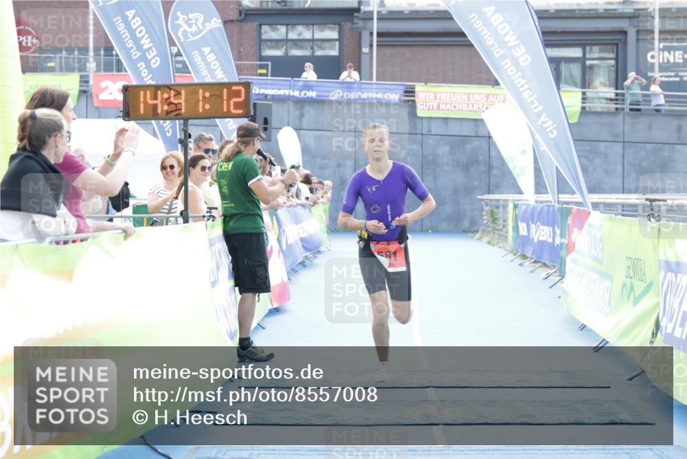 10.08.2025 - GEWOBA Citytriathlon Bremen H.Heesch http://msf.ph/oto/8557008 10.08.2025 14:41:16 Ziel 581 meine-sportfotos.de