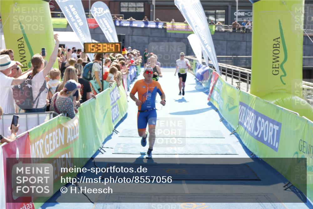 10.08.2025 - GEWOBA Citytriathlon Bremen H.Heesch http://msf.ph/oto/8557056 10.08.2025 15:33:51 Ziel 196, 266, 352, 409, 439, 517 meine-sportfotos.de