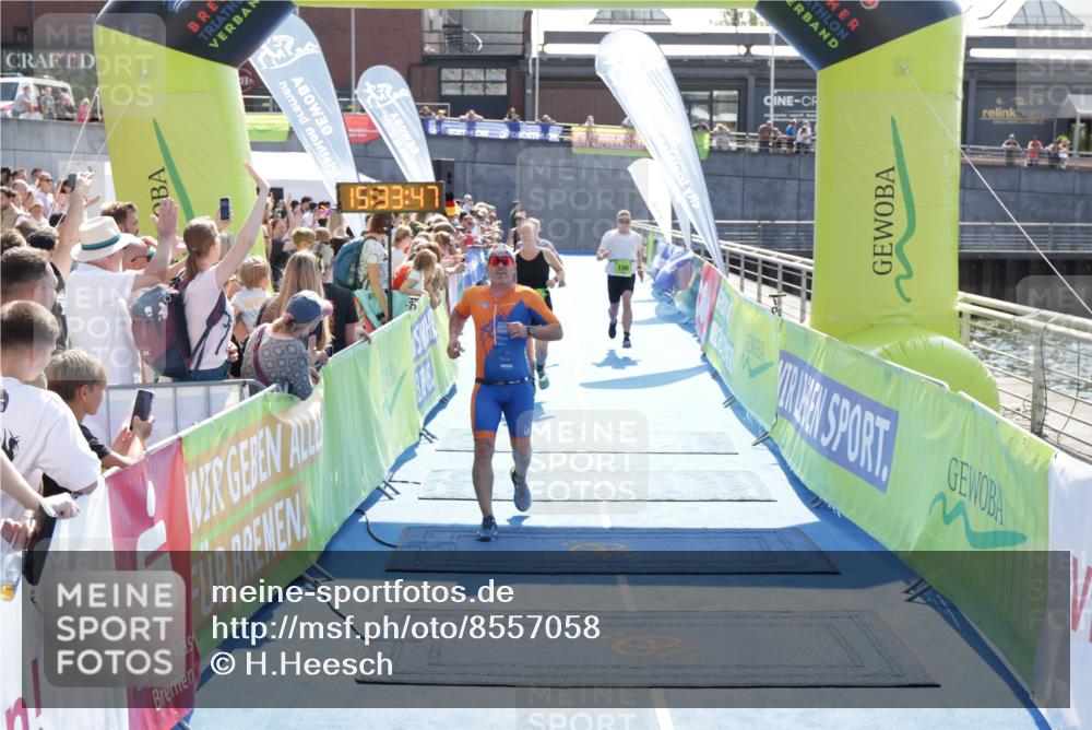 10.08.2025 - GEWOBA Citytriathlon Bremen H.Heesch http://msf.ph/oto/8557058 10.08.2025 15:33:51 Ziel 196, 266, 352, 409, 439, 517 meine-sportfotos.de