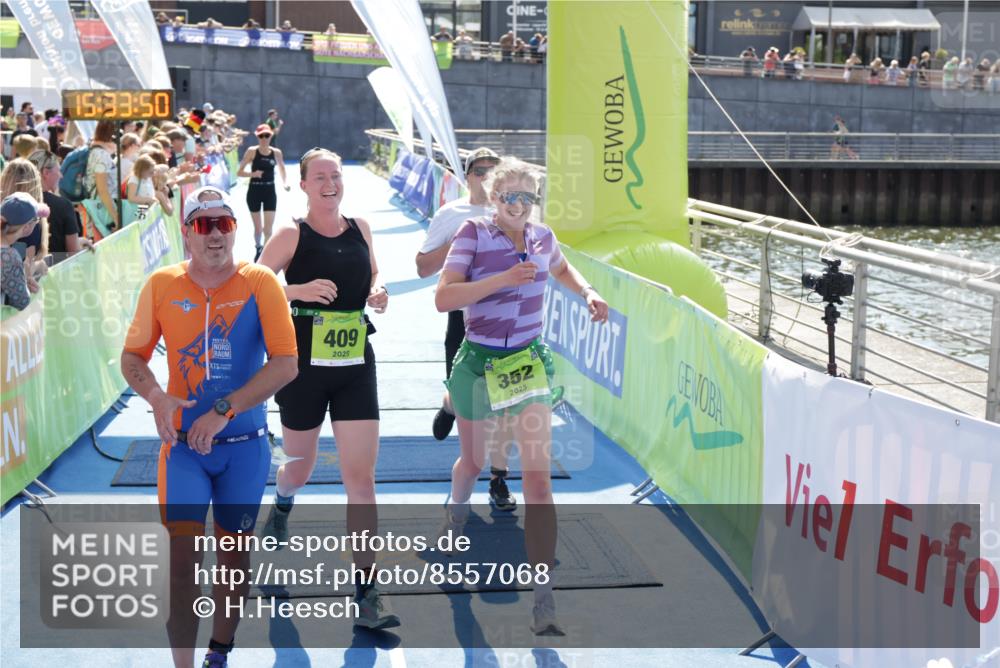 10.08.2025 - GEWOBA Citytriathlon Bremen H.Heesch http://msf.ph/oto/8557068 10.08.2025 15:33:54 Ziel 196, 266, 352, 409, 517 meine-sportfotos.de