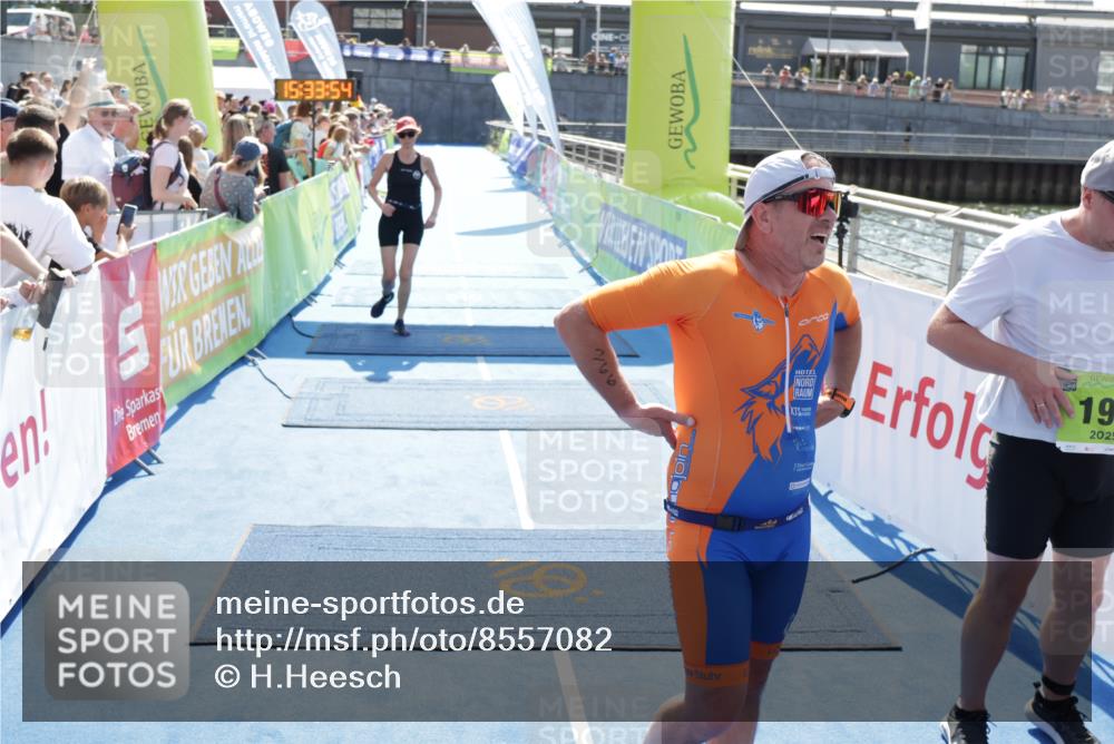 10.08.2025 - GEWOBA Citytriathlon Bremen H.Heesch http://msf.ph/oto/8557082 10.08.2025 15:33:58 Ziel 196, 266, 352, 409, 517 meine-sportfotos.de