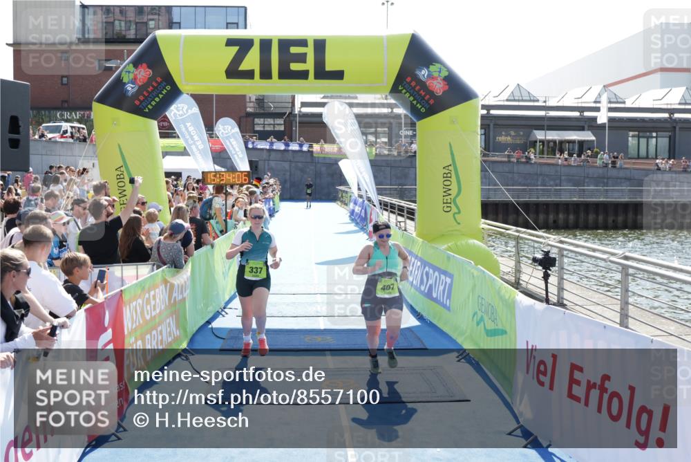 10.08.2025 - GEWOBA Citytriathlon Bremen H.Heesch http://msf.ph/oto/8557100 10.08.2025 15:34:10 Ziel 337, 407 meine-sportfotos.de