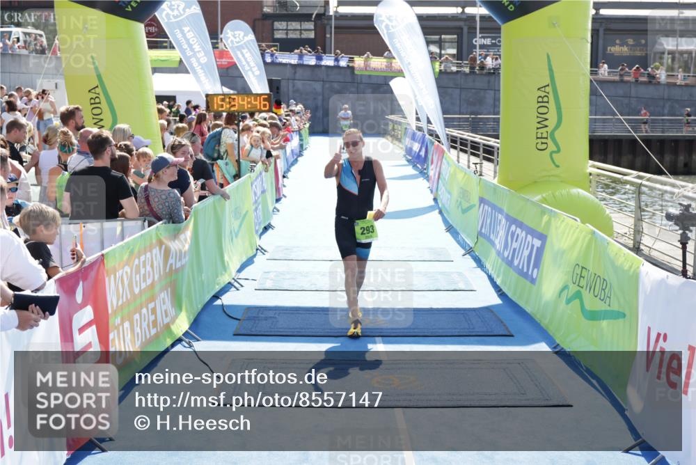 10.08.2025 - GEWOBA Citytriathlon Bremen H.Heesch http://msf.ph/oto/8557147 10.08.2025 15:34:50 Ziel 293 meine-sportfotos.de