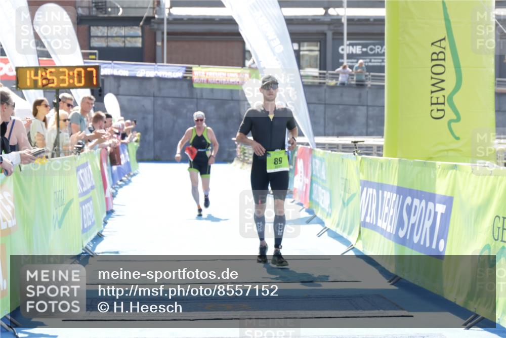 10.08.2025 - GEWOBA Citytriathlon Bremen H.Heesch http://msf.ph/oto/8557152 10.08.2025 14:53:10 Ziel 89, 980 meine-sportfotos.de