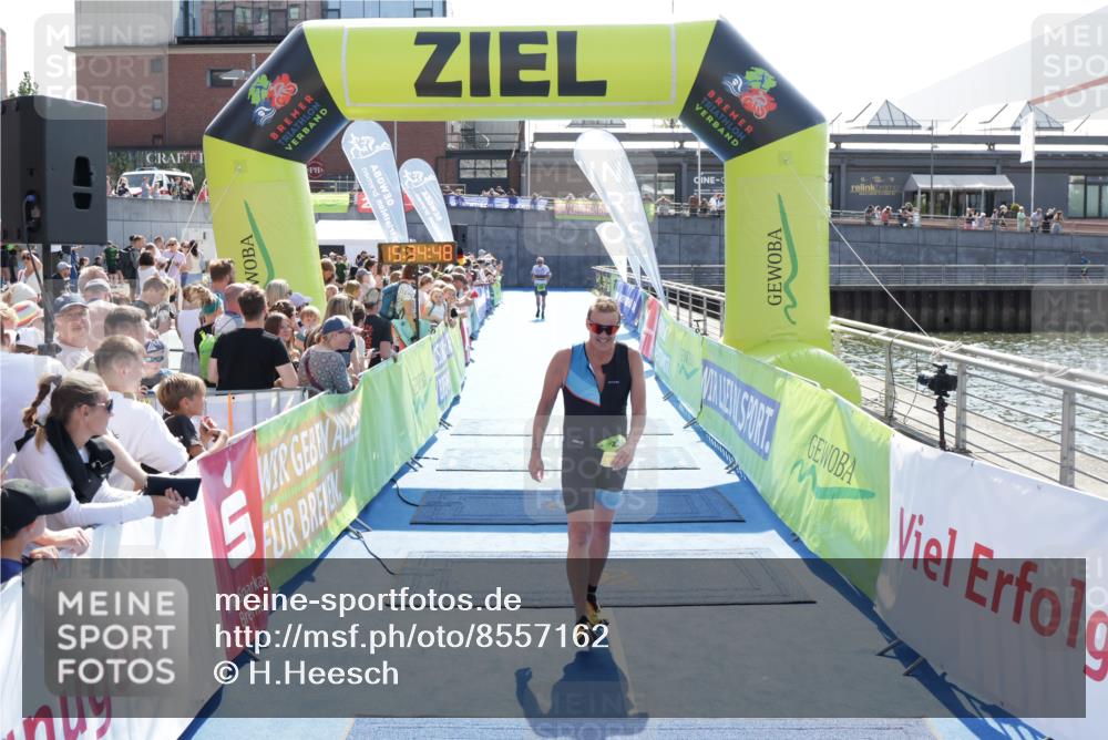 10.08.2025 - GEWOBA Citytriathlon Bremen H.Heesch http://msf.ph/oto/8557162 10.08.2025 15:34:52 Ziel 293 meine-sportfotos.de