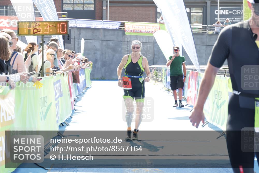 10.08.2025 - GEWOBA Citytriathlon Bremen H.Heesch http://msf.ph/oto/8557164 10.08.2025 14:53:13 Ziel 89, 980 meine-sportfotos.de