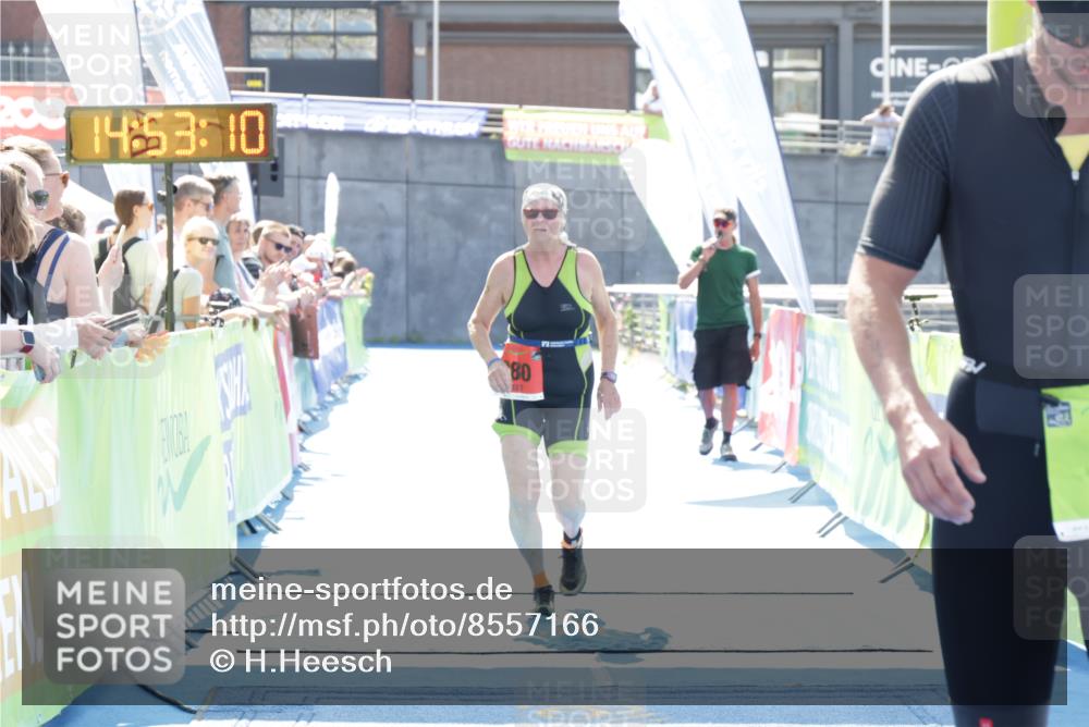 10.08.2025 - GEWOBA Citytriathlon Bremen H.Heesch http://msf.ph/oto/8557166 10.08.2025 14:53:13 Ziel 89, 980 meine-sportfotos.de