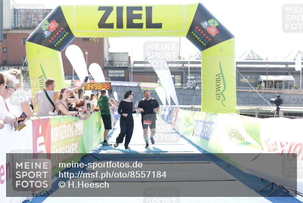 10.08.2025 - GEWOBA Citytriathlon Bremen H.Heesch http://msf.ph/oto/8557184 10.08.2025 14:53:42 Ziel 663 meine-sportfotos.de