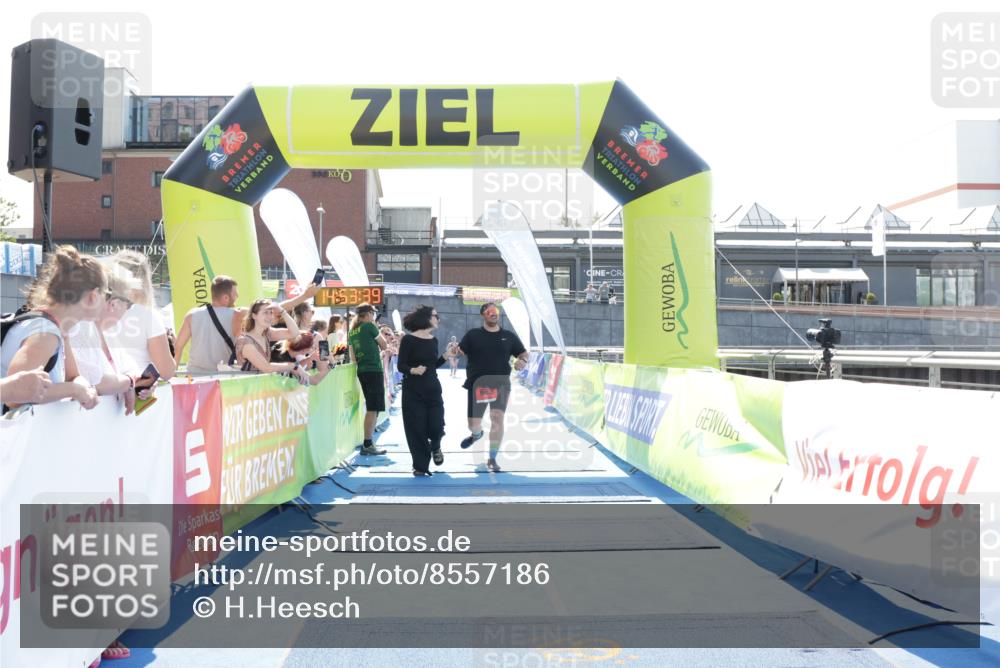 10.08.2025 - GEWOBA Citytriathlon Bremen H.Heesch http://msf.ph/oto/8557186 10.08.2025 14:53:42 Ziel 663 meine-sportfotos.de