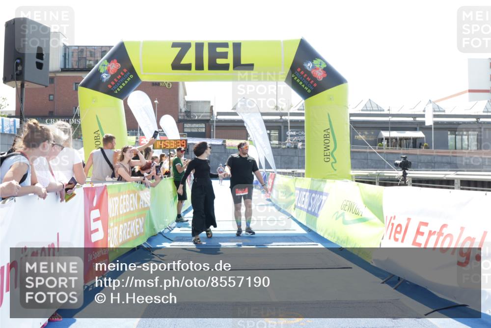 10.08.2025 - GEWOBA Citytriathlon Bremen H.Heesch http://msf.ph/oto/8557190 10.08.2025 14:53:43 Ziel 663 meine-sportfotos.de