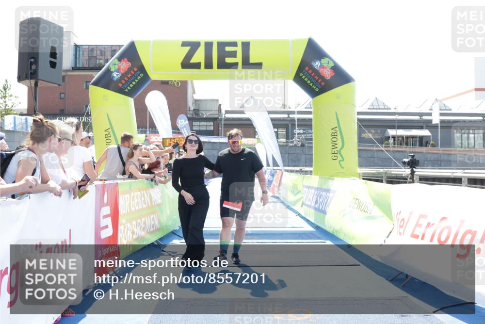 10.08.2025 - GEWOBA Citytriathlon Bremen H.Heesch http://msf.ph/oto/8557201 10.08.2025 14:53:46 Ziel 663 meine-sportfotos.de