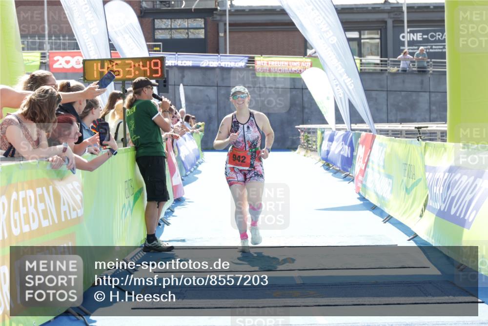 10.08.2025 - GEWOBA Citytriathlon Bremen H.Heesch http://msf.ph/oto/8557203 10.08.2025 14:53:52 Ziel 942 meine-sportfotos.de