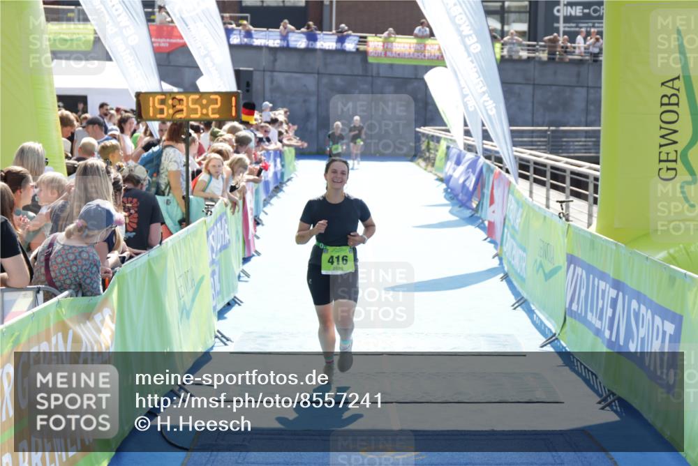 10.08.2025 - GEWOBA Citytriathlon Bremen H.Heesch http://msf.ph/oto/8557241 10.08.2025 15:35:25 Ziel 416 meine-sportfotos.de