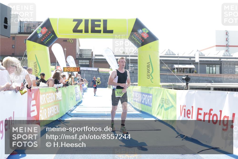 10.08.2025 - GEWOBA Citytriathlon Bremen H.Heesch http://msf.ph/oto/8557244 10.08.2025 14:55:36 Ziel 165, 905 meine-sportfotos.de