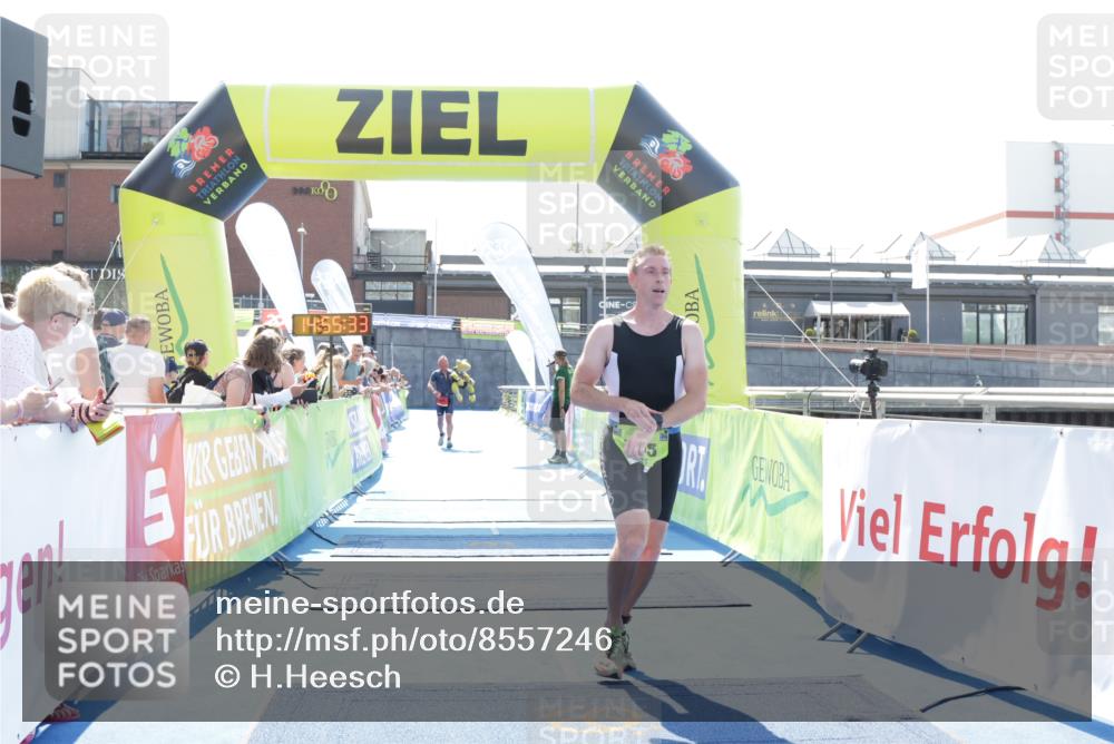 10.08.2025 - GEWOBA Citytriathlon Bremen H.Heesch http://msf.ph/oto/8557246 10.08.2025 14:55:36 Ziel 165, 905 meine-sportfotos.de