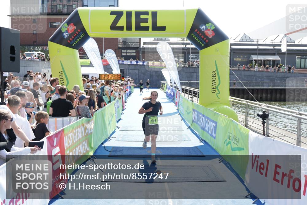 10.08.2025 - GEWOBA Citytriathlon Bremen H.Heesch http://msf.ph/oto/8557247 10.08.2025 15:35:26 Ziel 416 meine-sportfotos.de