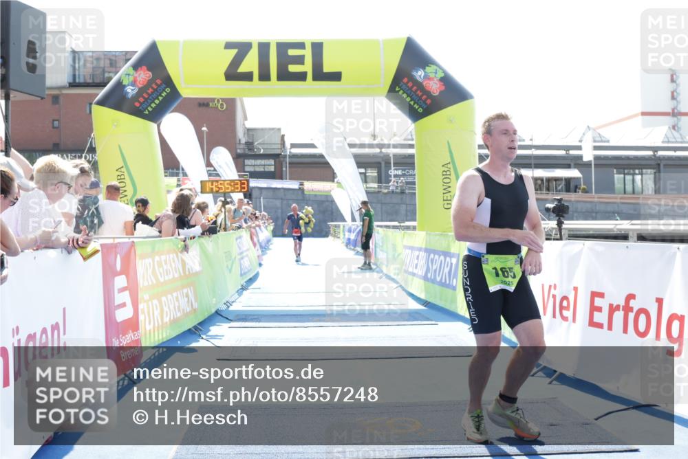 10.08.2025 - GEWOBA Citytriathlon Bremen H.Heesch http://msf.ph/oto/8557248 10.08.2025 14:55:37 Ziel 165, 905 meine-sportfotos.de