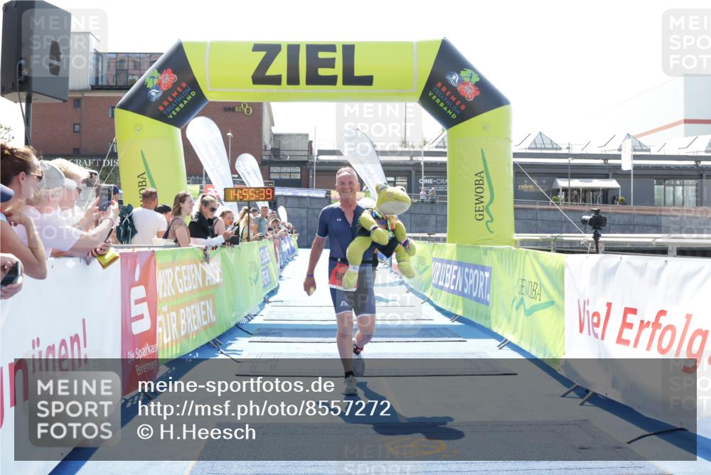 10.08.2025 - GEWOBA Citytriathlon Bremen H.Heesch http://msf.ph/oto/8557272 10.08.2025 14:55:43 Ziel 165, 905 meine-sportfotos.de