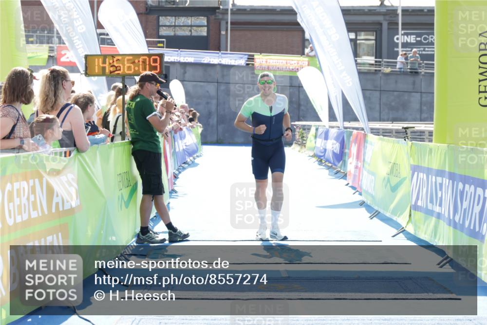 10.08.2025 - GEWOBA Citytriathlon Bremen H.Heesch http://msf.ph/oto/8557274 10.08.2025 14:56:13 Ziel 746 meine-sportfotos.de