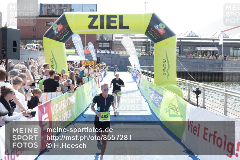 10.08.2025 - GEWOBA Citytriathlon Bremen H.Heesch http://msf.ph/oto/8557281 10.08.2025 15:35:35 Ziel 344, 485 meine-sportfotos.de