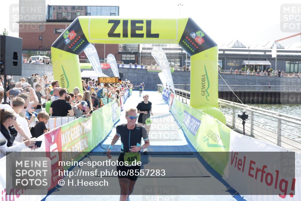 10.08.2025 - GEWOBA Citytriathlon Bremen H.Heesch http://msf.ph/oto/8557283 10.08.2025 15:35:35 Ziel 344, 485 meine-sportfotos.de