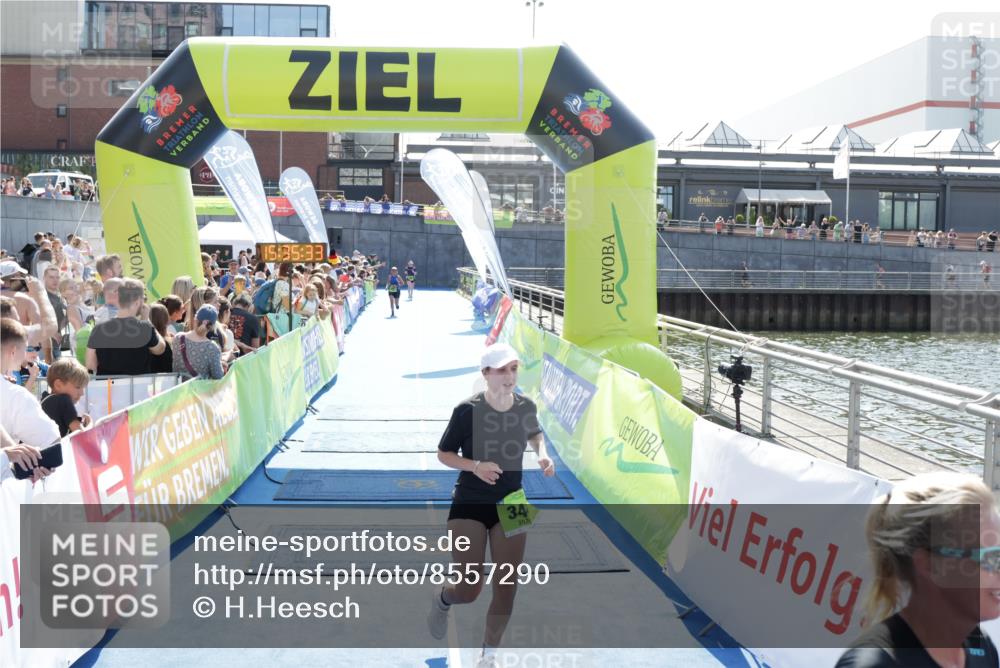 10.08.2025 - GEWOBA Citytriathlon Bremen H.Heesch http://msf.ph/oto/8557290 10.08.2025 15:35:37 Ziel 344, 485 meine-sportfotos.de