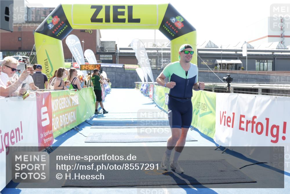 10.08.2025 - GEWOBA Citytriathlon Bremen H.Heesch http://msf.ph/oto/8557291 10.08.2025 14:56:16 Ziel 746 meine-sportfotos.de