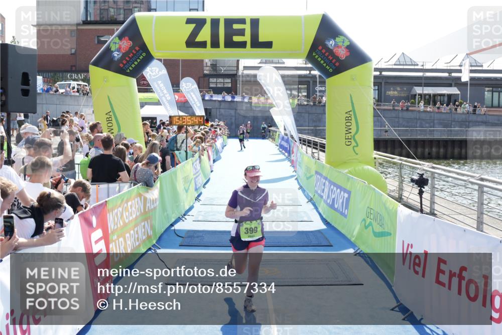 10.08.2025 - GEWOBA Citytriathlon Bremen H.Heesch http://msf.ph/oto/8557334 10.08.2025 15:35:48 Ziel 399, 507 meine-sportfotos.de