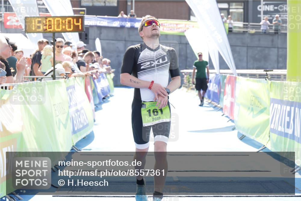 10.08.2025 - GEWOBA Citytriathlon Bremen H.Heesch http://msf.ph/oto/8557361 10.08.2025 15:00:08 Ziel 161 meine-sportfotos.de