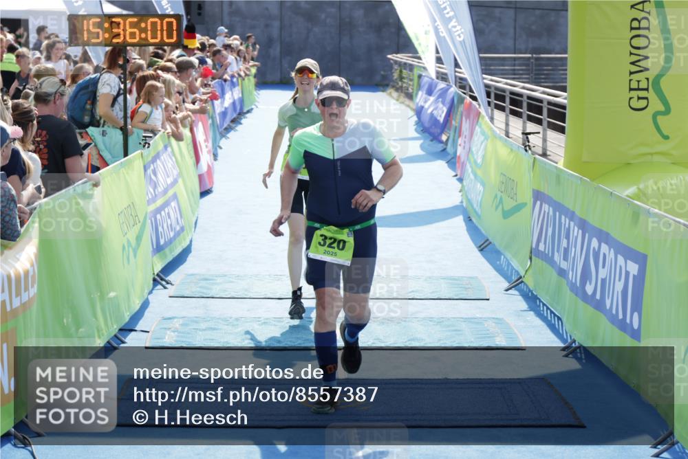 10.08.2025 - GEWOBA Citytriathlon Bremen H.Heesch http://msf.ph/oto/8557387 10.08.2025 15:36:04 Ziel 320, 328, 356, 410, 492 meine-sportfotos.de