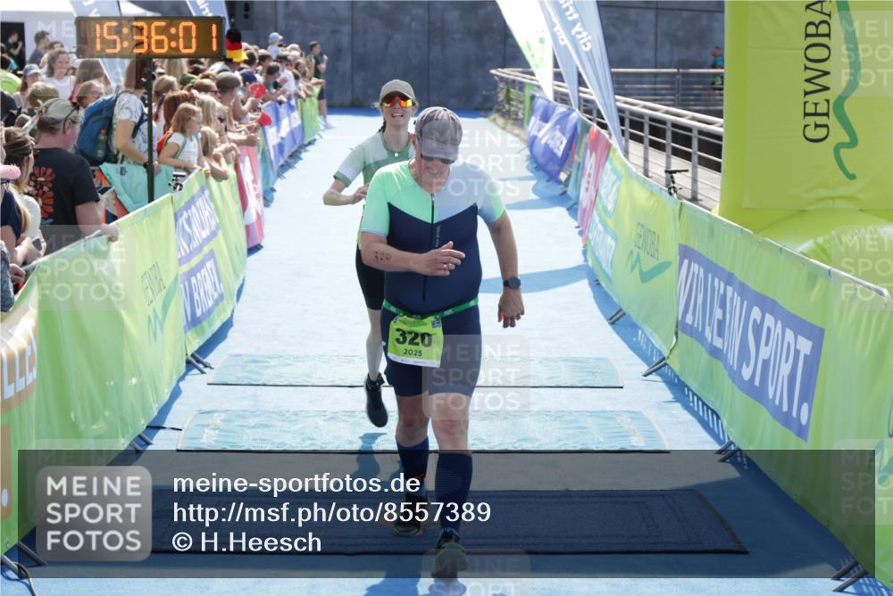 10.08.2025 - GEWOBA Citytriathlon Bremen H.Heesch http://msf.ph/oto/8557389 10.08.2025 15:36:05 Ziel 320, 328, 356, 410, 492 meine-sportfotos.de