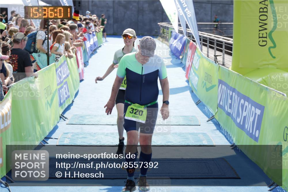 10.08.2025 - GEWOBA Citytriathlon Bremen H.Heesch http://msf.ph/oto/8557392 10.08.2025 15:36:05 Ziel 320, 328, 356, 410, 492 meine-sportfotos.de