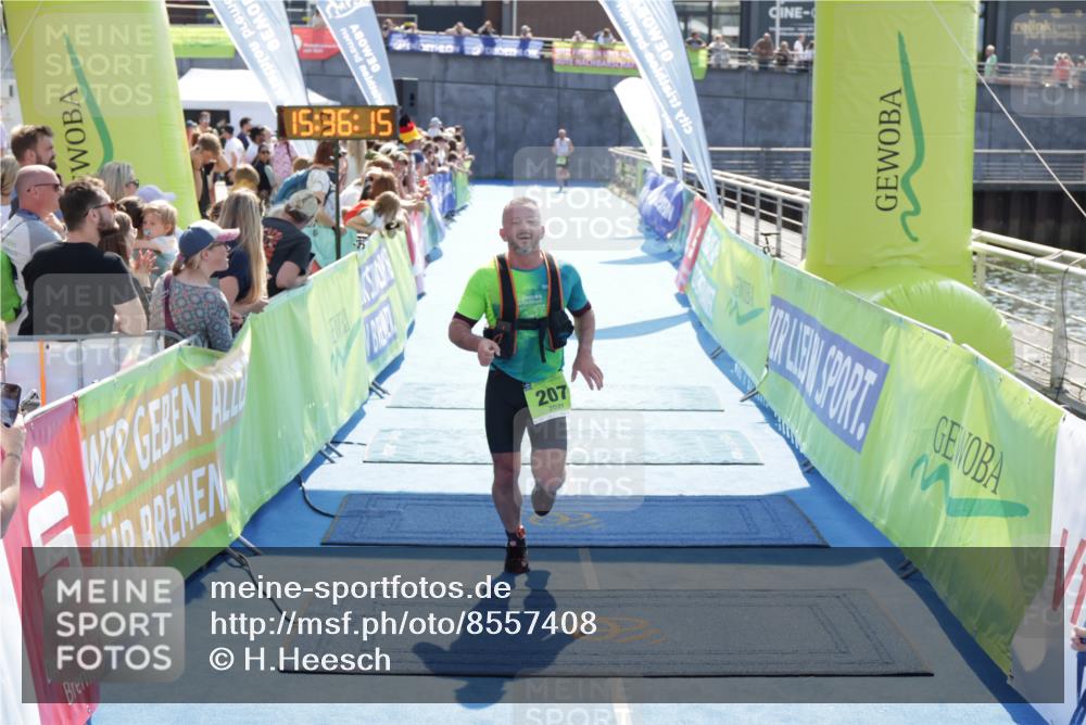10.08.2025 - GEWOBA Citytriathlon Bremen H.Heesch http://msf.ph/oto/8557408 10.08.2025 15:36:19 Ziel 207 meine-sportfotos.de