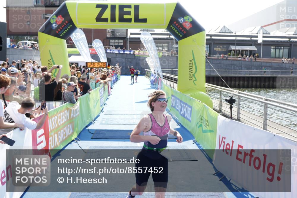10.08.2025 - GEWOBA Citytriathlon Bremen H.Heesch http://msf.ph/oto/8557452 10.08.2025 15:36:47 Ziel 193, 440, 496, 520 meine-sportfotos.de