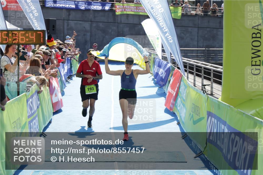 10.08.2025 - GEWOBA Citytriathlon Bremen H.Heesch http://msf.ph/oto/8557457 10.08.2025 15:36:51 Ziel 193, 212, 440, 496 meine-sportfotos.de