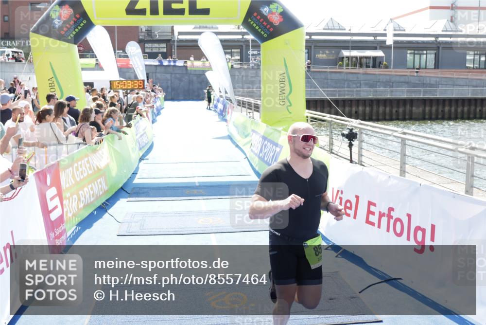 10.08.2025 - GEWOBA Citytriathlon Bremen H.Heesch http://msf.ph/oto/8557464 10.08.2025 15:03:43 Ziel 85 meine-sportfotos.de