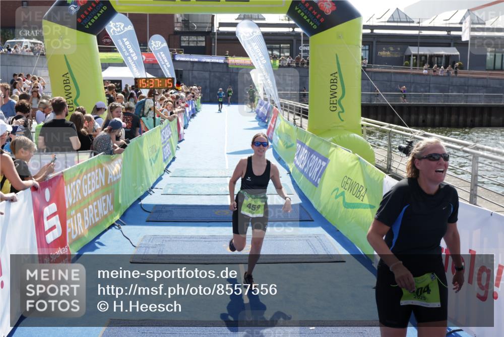 10.08.2025 - GEWOBA Citytriathlon Bremen H.Heesch http://msf.ph/oto/8557556 10.08.2025 15:37:19 Ziel 459, 504 meine-sportfotos.de