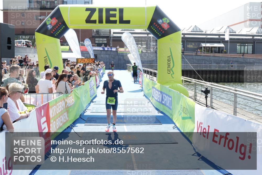 10.08.2025 - GEWOBA Citytriathlon Bremen H.Heesch http://msf.ph/oto/8557562 10.08.2025 15:05:36 Ziel 268 meine-sportfotos.de